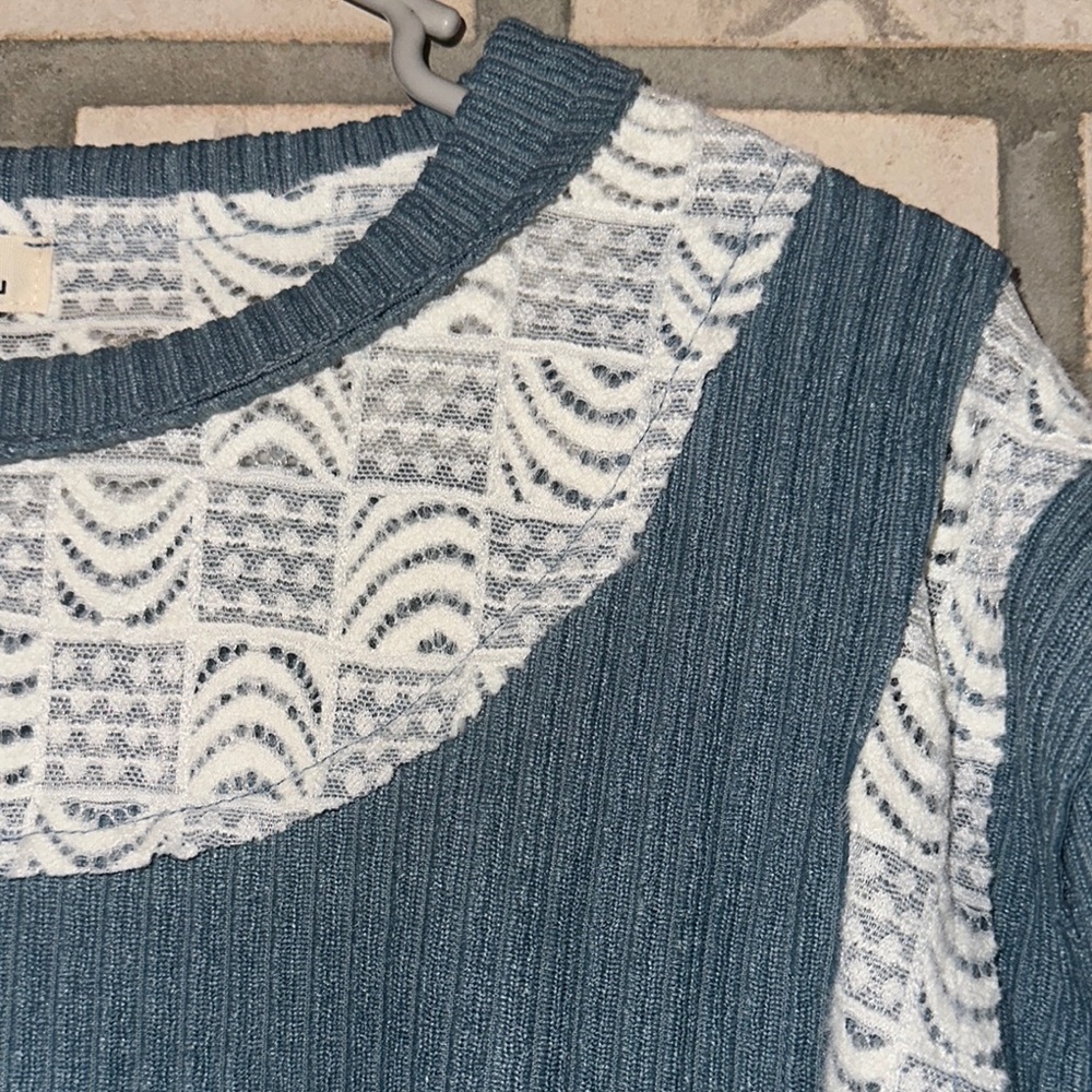 POL NWT Blue and White Lace Shirt Size L - Picture 5 of 9